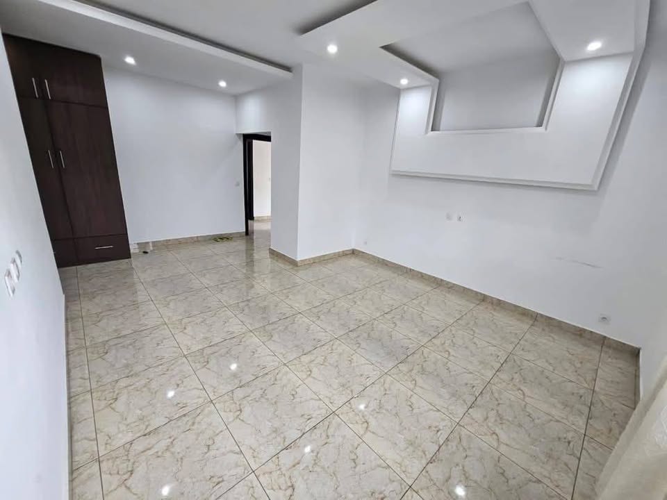 Duplex 6 pièces meublé - Riviera 4, World City - 1,8M FCFA 1