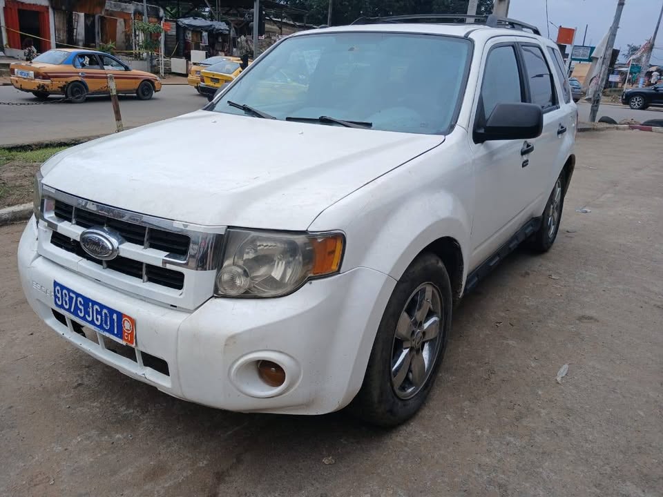Ford Escape 1