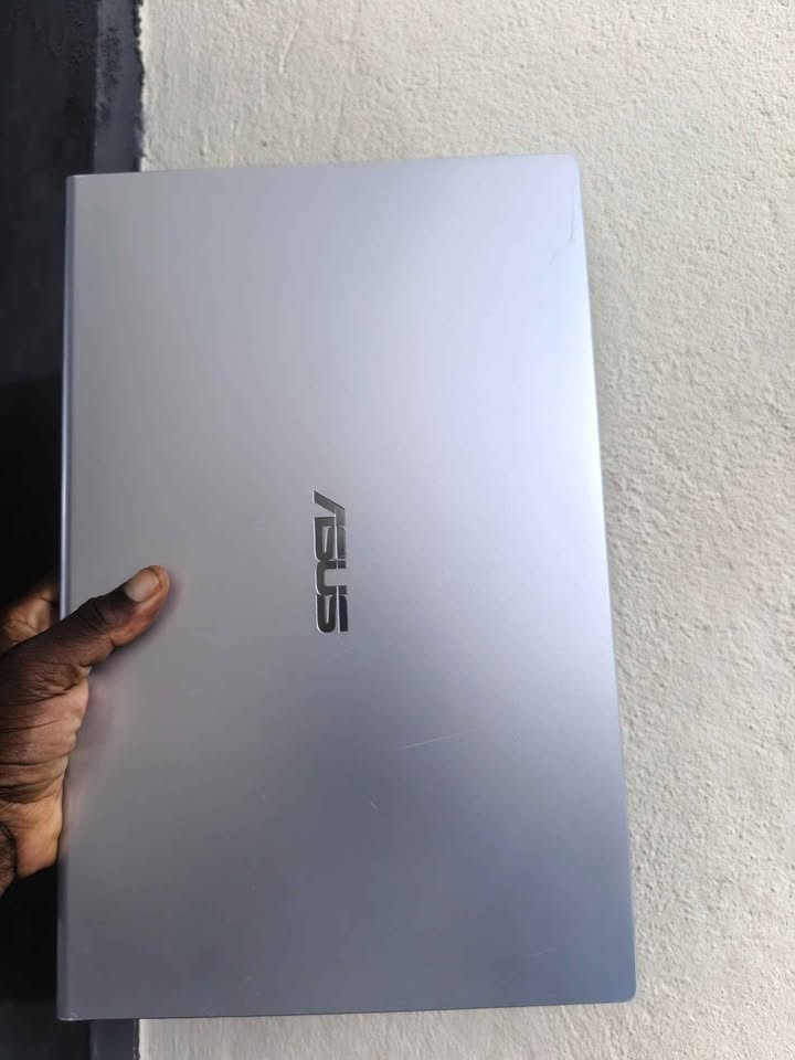 Asus Vivo Book core i3 8th génération 1