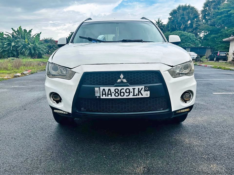 Mitsubishi Outlander - Essence Automatique - Moteur et Clim Impeccables 1